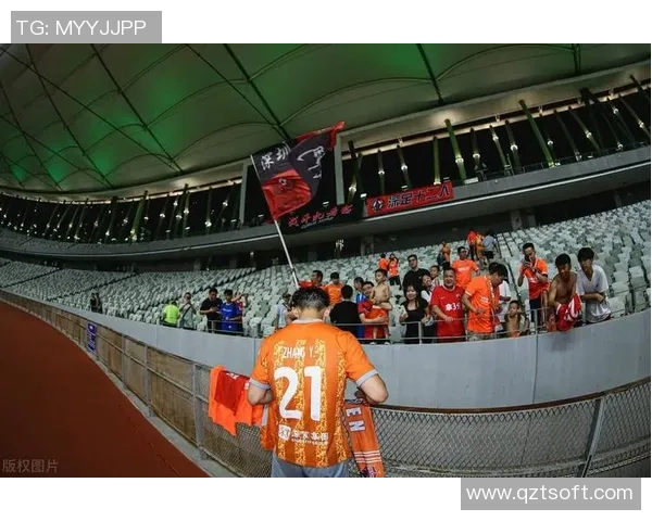 广州足球队意识争议引发热议球迷与专家各执己见探讨球队未来发展